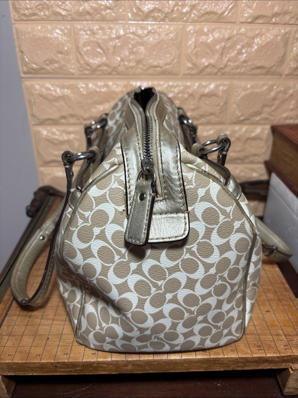 Coach Chelsea Heritage Signature Stripe Satchel Bag in Light Khaki and Silver - Picture 5 of 17
